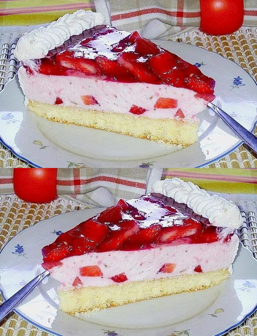 Ciasto truskawkowe z twarogiem, 1,2 kg truskawek i 25 minut pieczenia