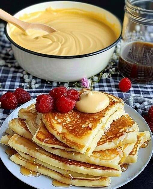 5-minutowe naleśniki z twarogiem bez mąki, wychodzi ok. 10 sztuk