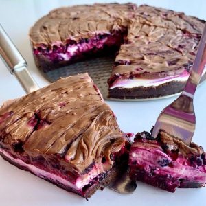 Kto lubi jagody 🫐 po prostu musi wypróbować to pyszne ciacho bez pieczenia 🍰